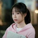 Plongez dans les secrets de la famille avec Son Naeun dans le nouveau drama « Romance in the House »