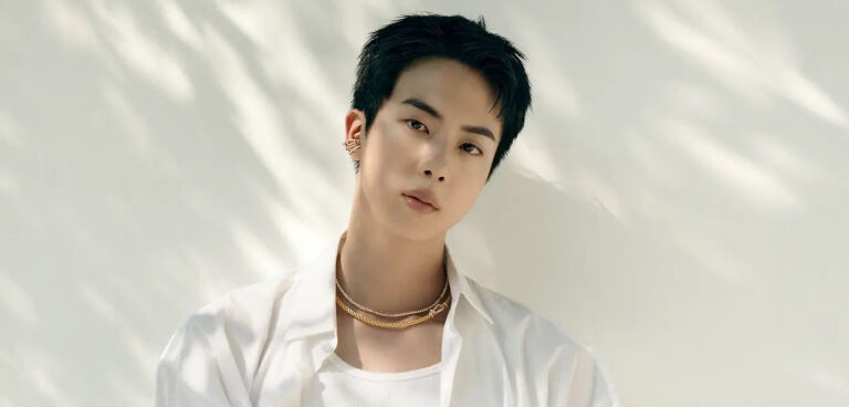 Ne manquez pas l’instant magique : Jin de BTS portera la flamme olympique à Paris ce 14 Juillet !