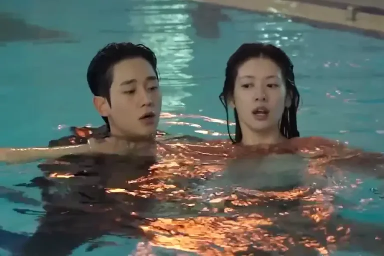 Jung So Min et Jung Hae In : complicité et fous rires sur le tournage de ‘Love Next Door’