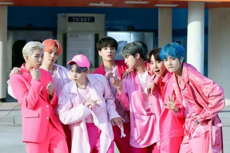 BTS franchit un nouveau cap avec ‘Boy With Luv’ !