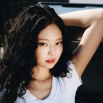 Jennie de BLACKPINK pulvérise les records avec son nouveau single ‘Mantra’ !