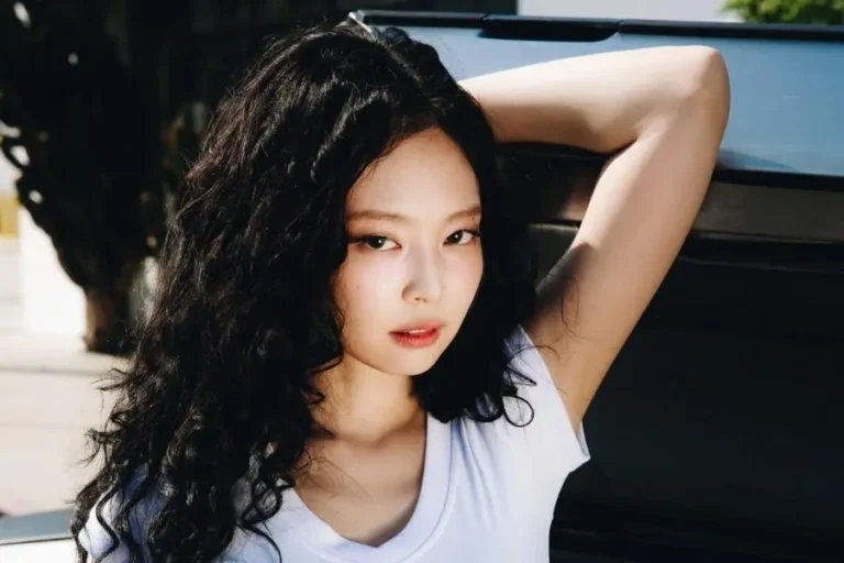 Jennie de BLACKPINK pulvérise les records avec son nouveau single ‘Mantra’ !