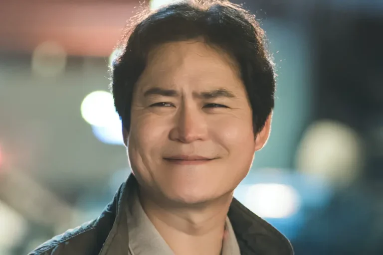 Kim Sung Kyun dévoile les secrets de son personnage dans ‘The Fiery Priest 2’