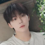 Seungkwan brise le silence : un cri du cœur face au scandale HYBE