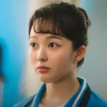 Jung Ji So se métamorphose en grand-mère de 20 ans dans ‘Miss Granny’