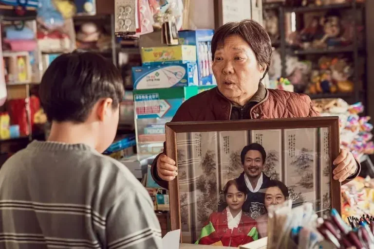 Un drame familial poignant fait sensation au festival du film asiatique de Toronto