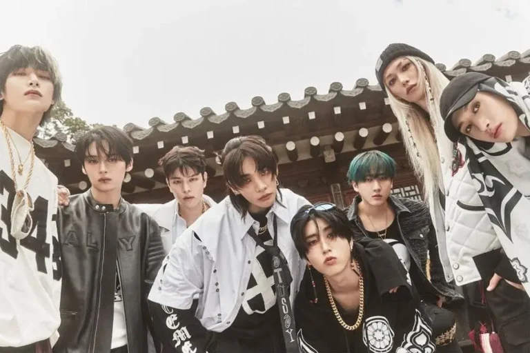 Stray Kids enflamme les charts mondiaux !