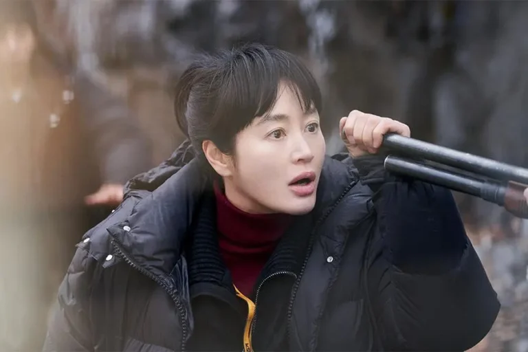 Kim Hye Soo, une journaliste d’investigation excentrique dans « Unmasked »